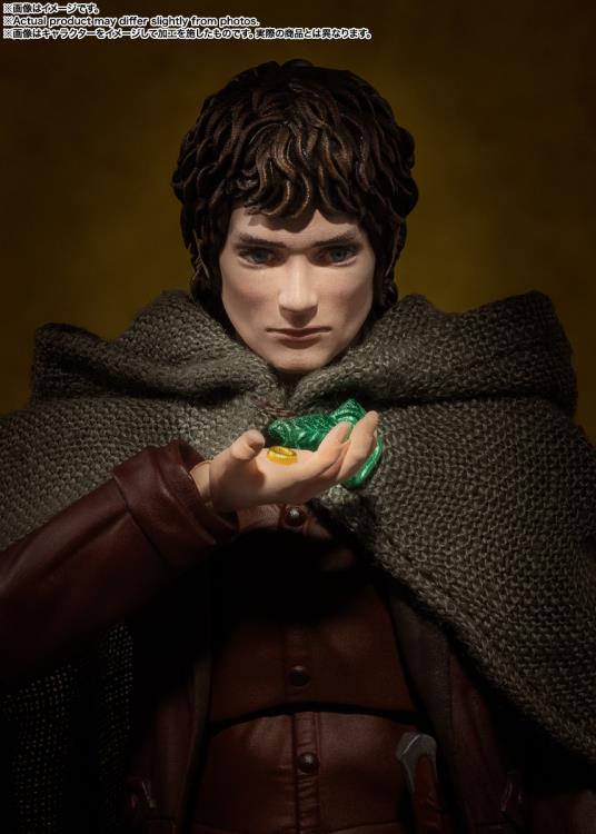 Lord of the Rings Fellowship of the Ring: Frodo Baggins and Gollum S.H.Figuarts Action Figure 2-Pack [Bandai]