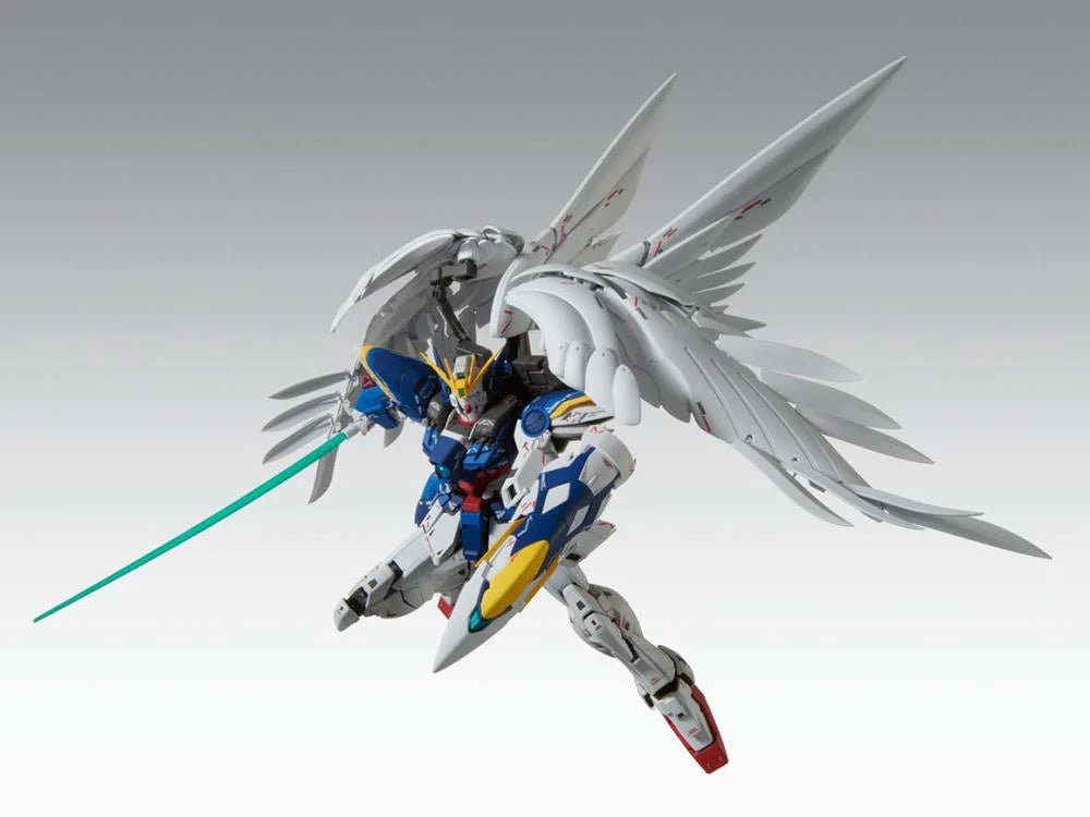 Mobile Suit Gundam Wing Endless Waltz: Wing Gundam Zero Ver. Ka Master Grade 1:100 Scale Model Kit [Bandai]