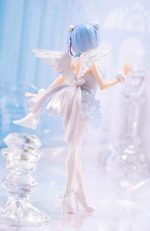 Re:Zero Starting Life in Another World: Espresto Clear & Dressy Rem Statue (Special Color Version) [Banpresto]