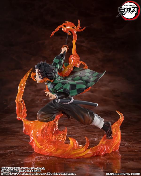 Demon Slayer: Tanjiro Kamado Kyojuro Rengoku's Sword Guard Version FiguartsZERO Statue [Bandai]