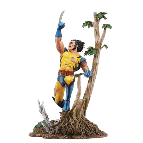 PRESALE | Marvel Comics Gallery Diorama - X-Men '90s - Wolverine Figure (Diamond Select)