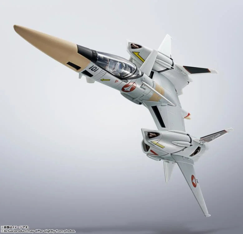 PRESALE | The Super Dimension Fortress Macross: VF-4 Lightning III Flash Back 2012 Hi-Metal R Action Figure