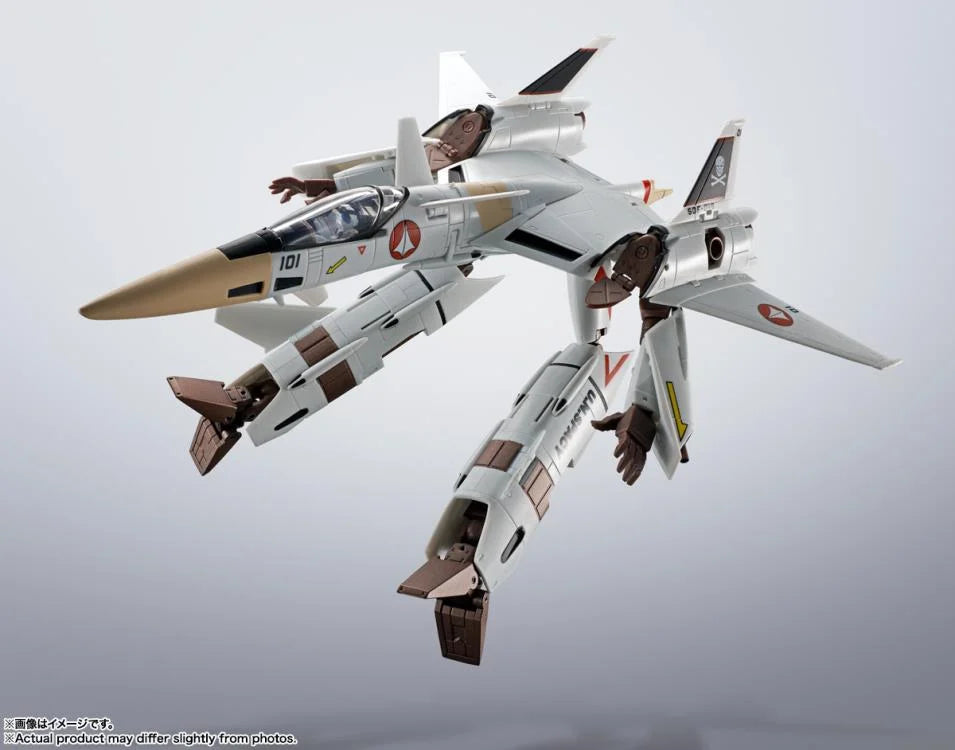 PRESALE | The Super Dimension Fortress Macross: VF-4 Lightning III Flash Back 2012 Hi-Metal R Action Figure