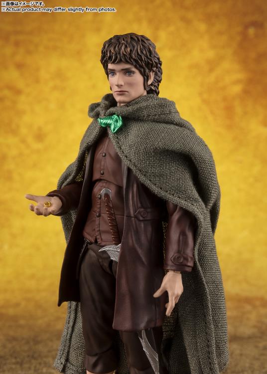 Lord of the Rings Fellowship of the Ring: Frodo Baggins and Gollum S.H.Figuarts Action Figure 2-Pack [Bandai]